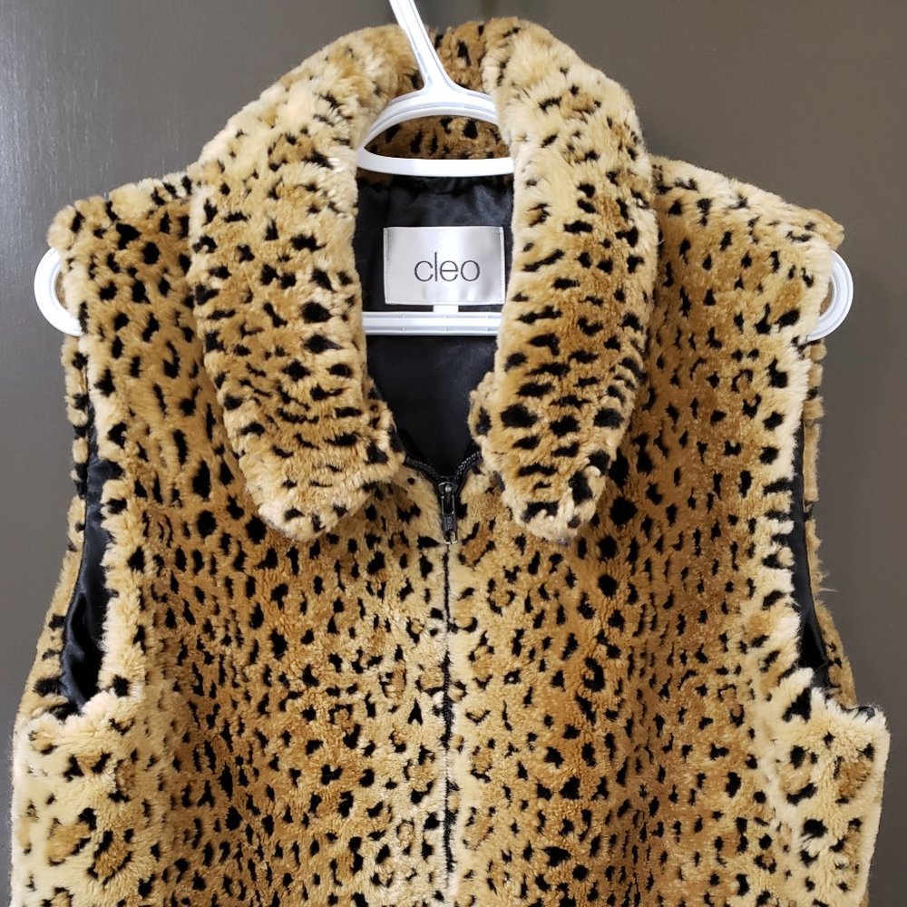Cleo Faux Fur leopard print women's vest